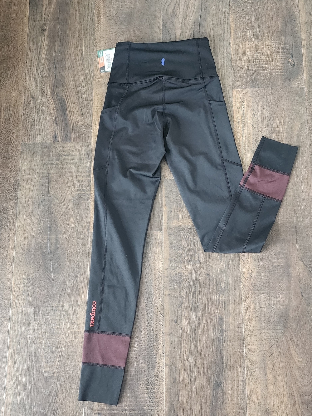 Cotopaxi Women's XS Black Active Jogging